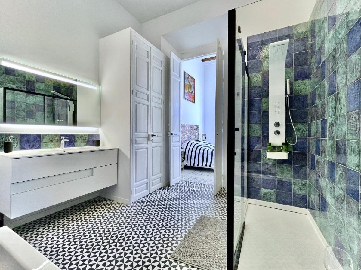 Picasso'S Deluxe Puerta Verde มาลากา ภายนอก รูปภาพ